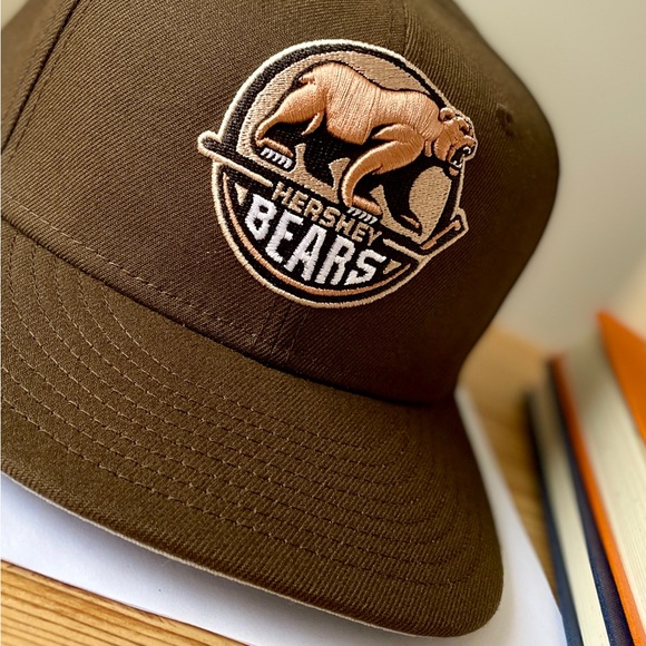 Hershey Bears AHL 59FIFTY Fitted Cap in Brown - Picture 5 of 8